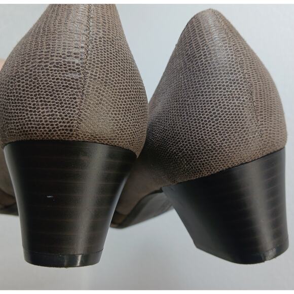 Kim Rogers "Omarey" Snakeskin Design Classic Slip-On Pumps l Size: 11 - Picture 10 of 11